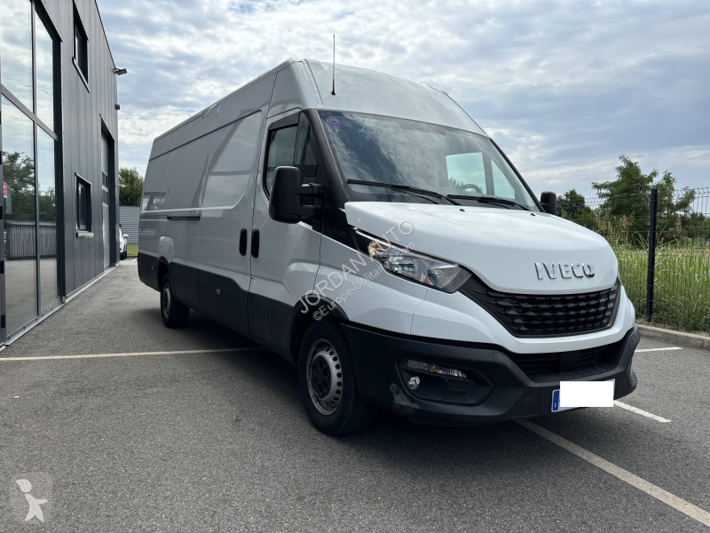 Autoutilitară Iveco 2.3d 160ch L4H2