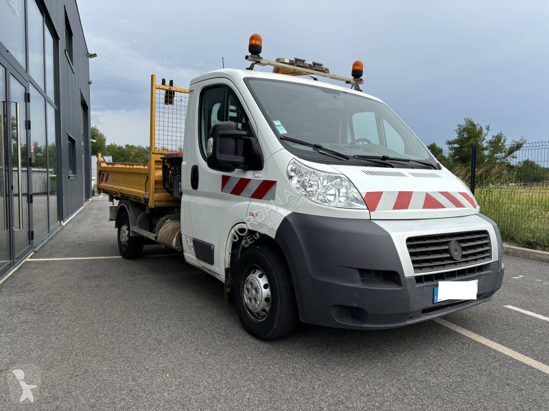 Veículo utilitário Fiat 2.2 JTD 100ch tri-benne
