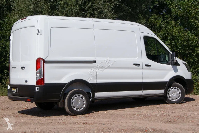 Bedrijfswagen Ford Trend 2T L2H2 | Leasing from...