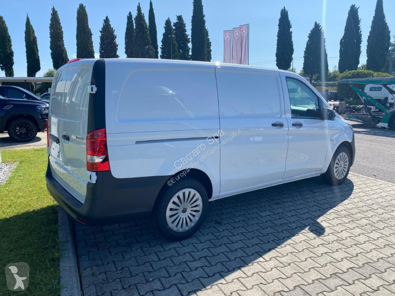 Autoutilitară Mercedes Furgone
