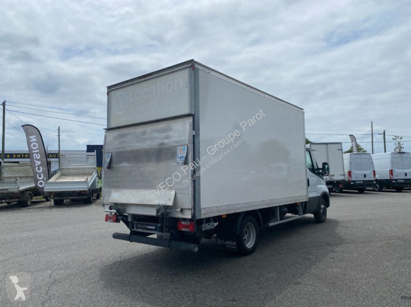 Veicolo commerciale Iveco 35C16H3.0 empattement...