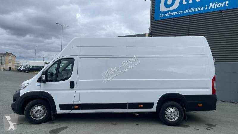 Véhicule utilitaire Peugeot
