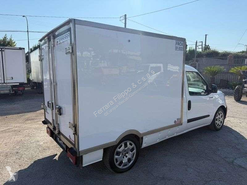 عربة نفعية Fiat doblò