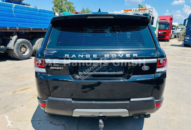 عربة نفعية Land Rover