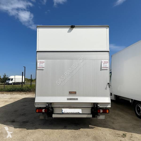 Autoutilitară Iveco