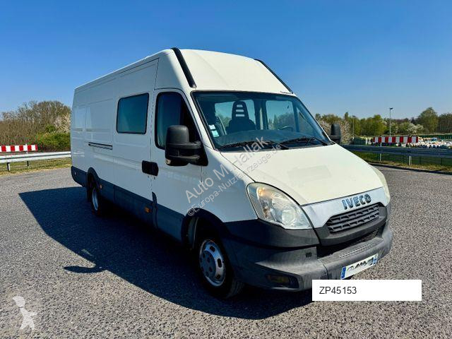 Véhicule utilitaire Iveco 35C13