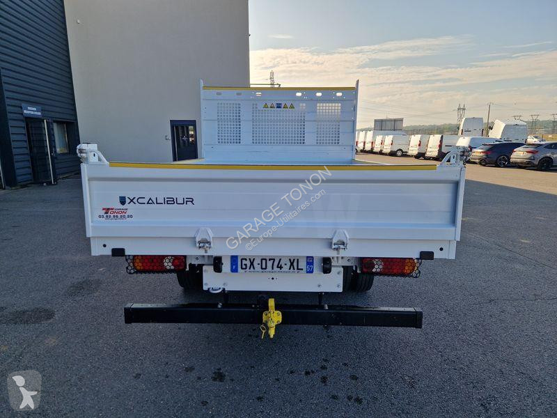 Véhicule utilitaire Renault 165 DCI