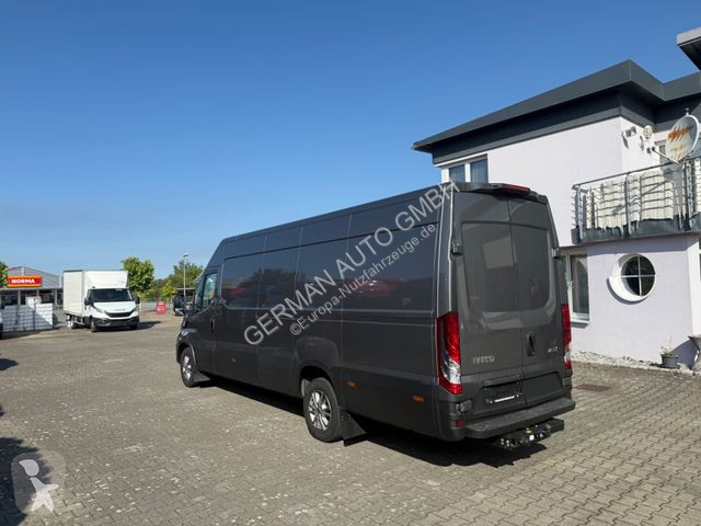 Autoutilitară Iveco 35S18H8V L4H2 Hi-Matic