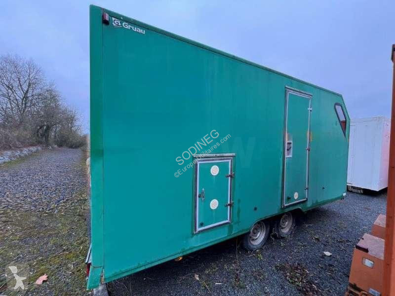 Véhicule utilitaire Gruau BARAQUE DE CHANTIER...
