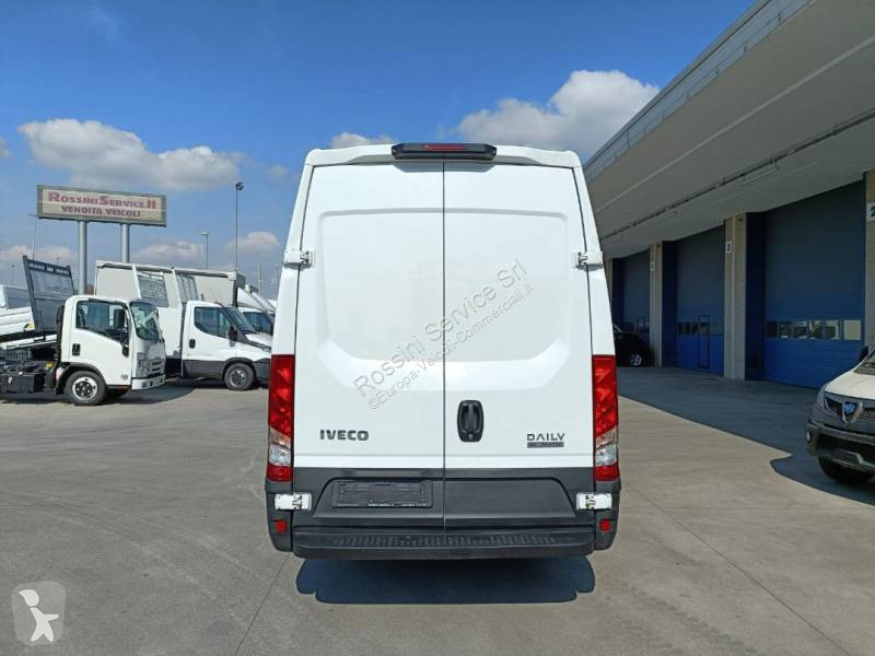Furgoneta Iveco