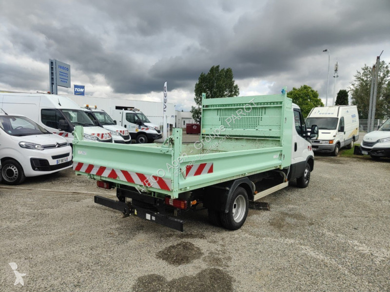 Veicolo commerciale Iveco 35C16H3.0 empattement...