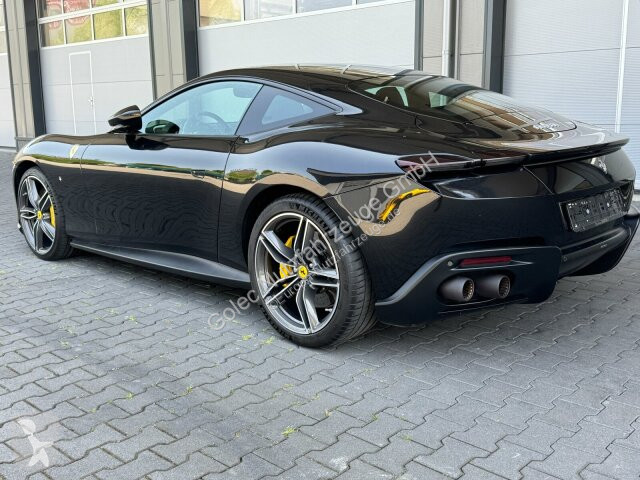 Samochód dostawczy Ferrari Roma Coupe Schwarz