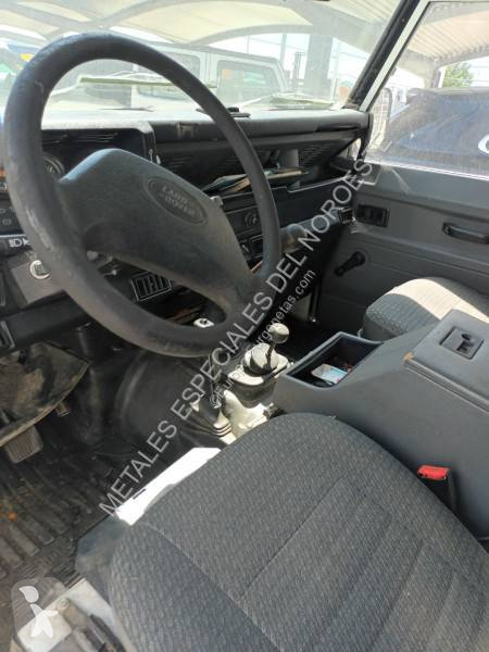 Véhicule utilitaire Land Rover