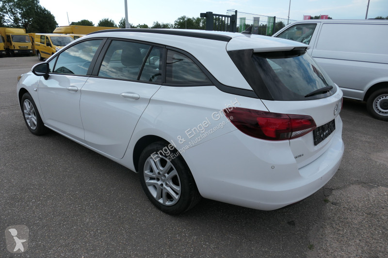 Véhicule utilitaire Opel Astra K 1.6 CDTI...
