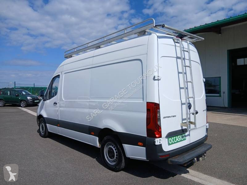 Véhicule utilitaire Mercedes