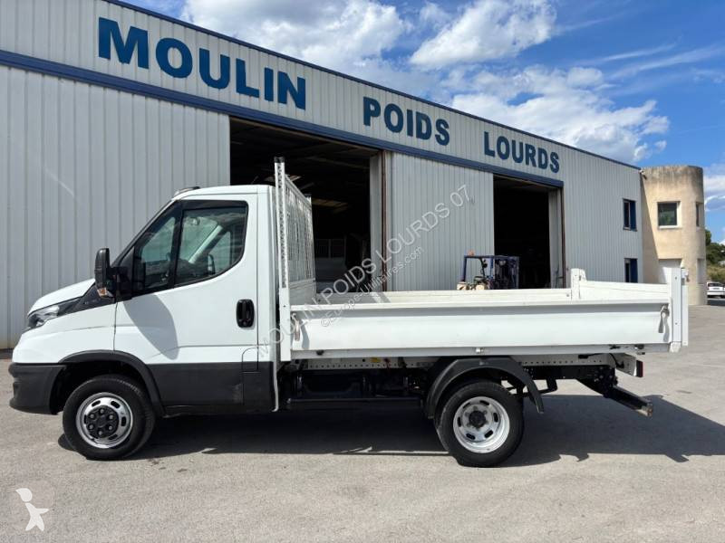 Véhicule utilitaire Iveco