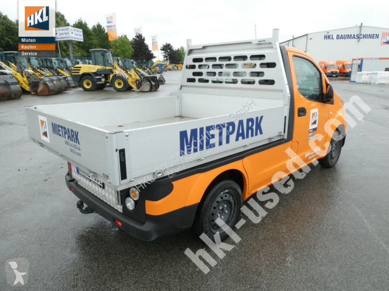 Autoutilitară Nissan e-NV200