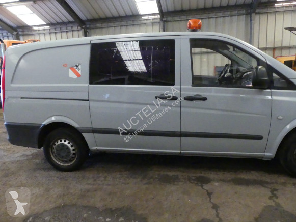 Véhicule utilitaire Mercedes 111 CDI