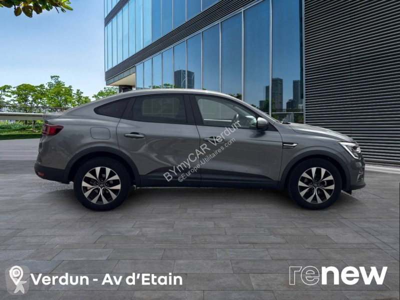 Véhicule utilitaire Renault Arkana mild hybrid...