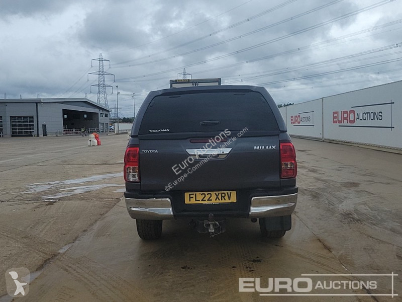 Furgoneta Toyota Hilux
