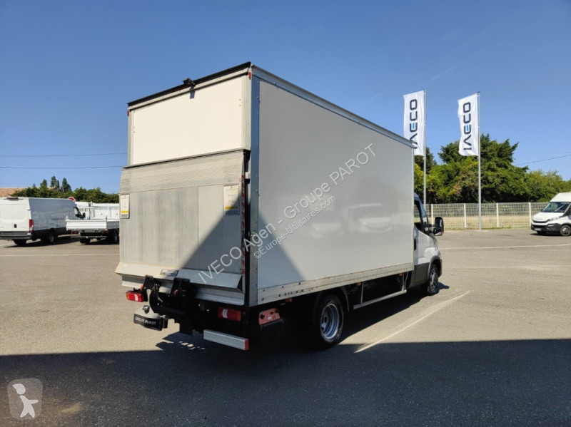 Veicolo commerciale Iveco 35C16H3.0 empattement...