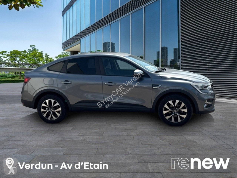 Véhicule utilitaire Renault Arkana mild hybrid...