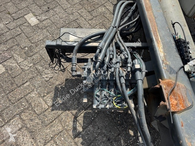 Uitrusting voor vrachtwagens  30 TON 640 CM...