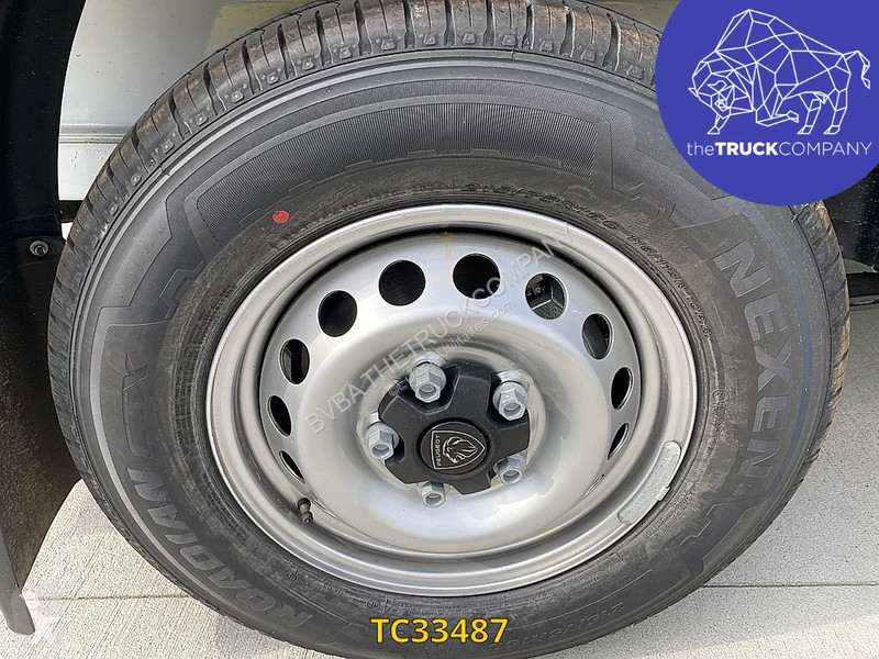 Véhicule utilitaire Peugeot OPEN LAADBAK 7 ZIT