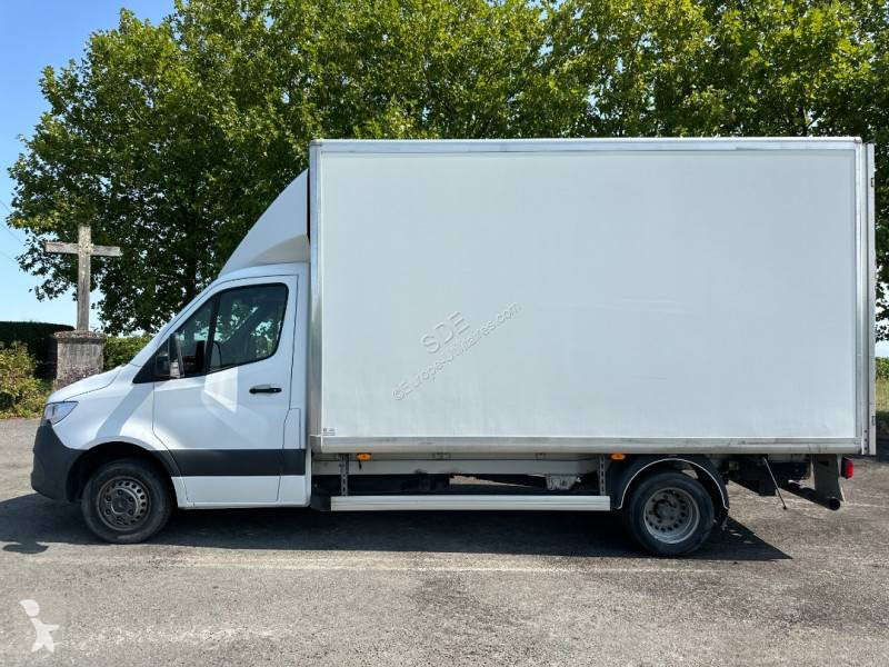 Véhicule utilitaire Mercedes