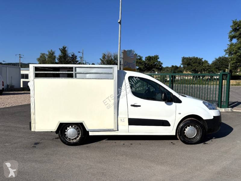 Véhicule utilitaire Peugeot