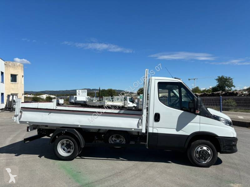 Véhicule utilitaire Iveco