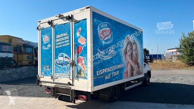 Véhicule utilitaire Iveco 50C18 Kühler...