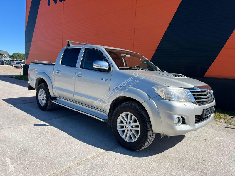 Véhicule utilitaire Toyota 4x4 Hilux