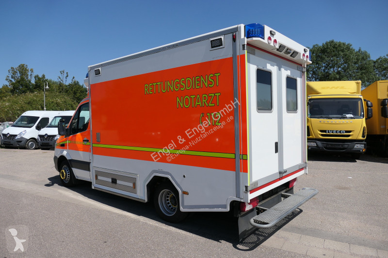 Véhicule utilitaire Mercedes Sprinter 519 CDI...