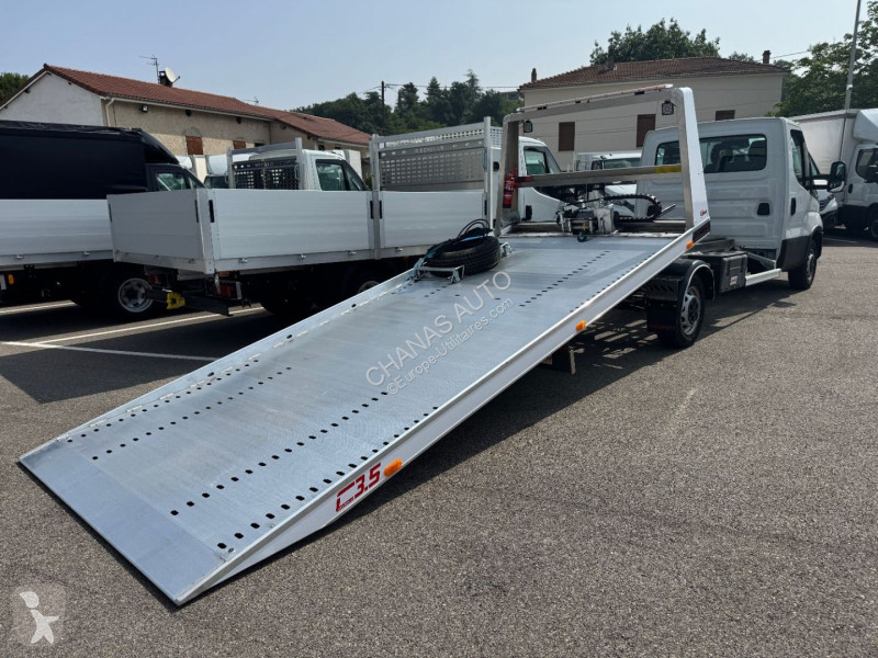 Furgoneta Iveco 35S16 160CV 2L3 DEPANNEUSE...
