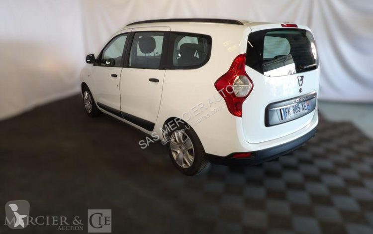 Véhicule utilitaire Dacia