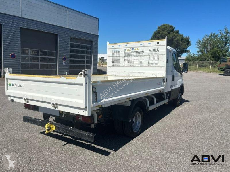 Véhicule utilitaire Iveco 35C16 3L BENNE 3.20M...