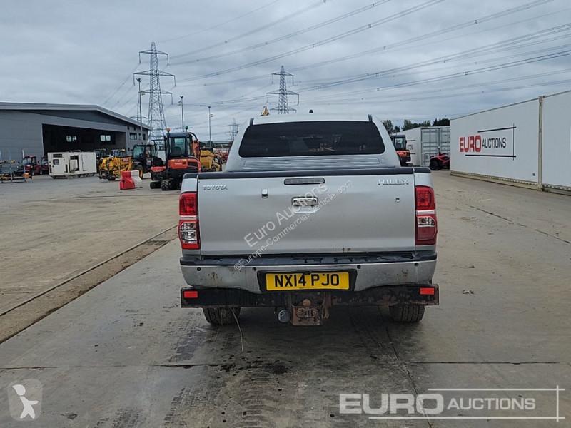 Furgoneta Toyota Hilux