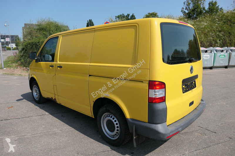 Autoutilitară Volkswagen T5 Transporter 2.0 TDI...