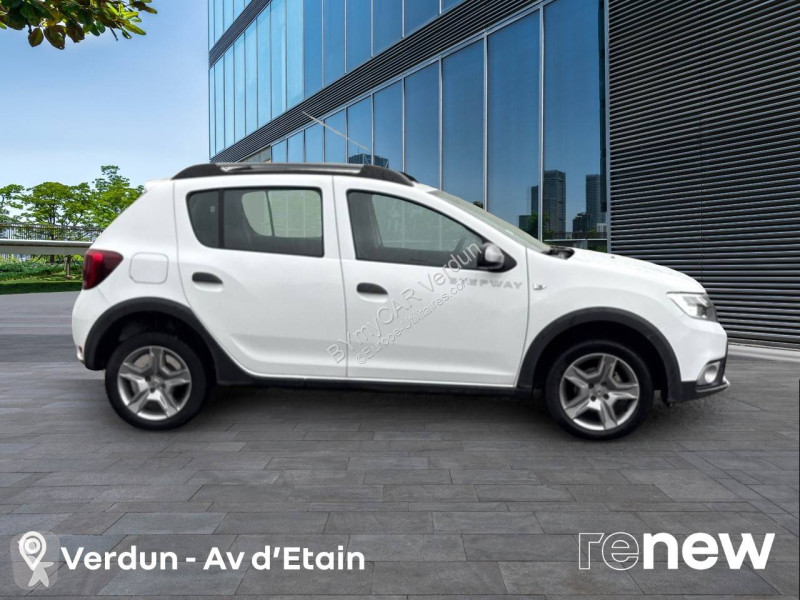 Veículo utilitário Dacia Sandero SCe 75