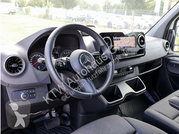 Véhicule utilitaire Mercedes 317...
