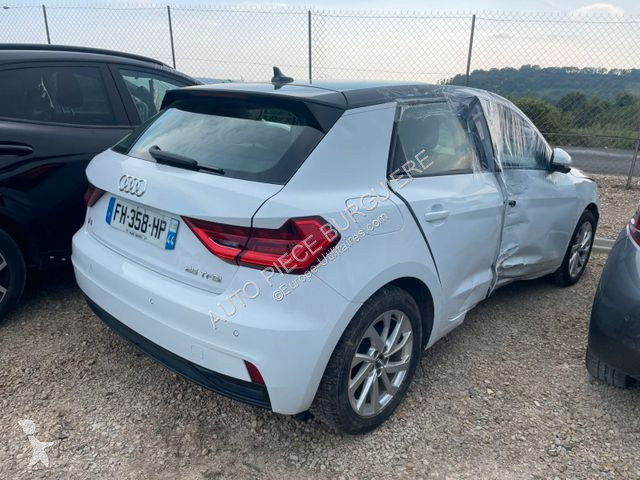 Véhicule utilitaire Audi 1.0 25 TFSi 95...