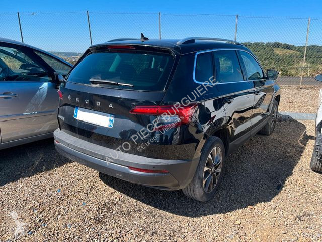 Autoutilitară Skoda Karoq 1.0 TSi 110 Ambition...