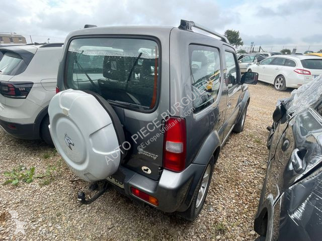 Autoutilitară Suzuki 1.5 DDiS 86 JLX / EK740