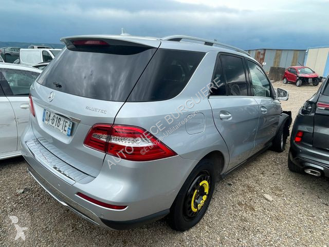Véhicule utilitaire Mercedes Classe M ML...