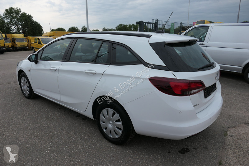 Autoutilitară Opel Astra Sports Tourer 1.5 CDTI...