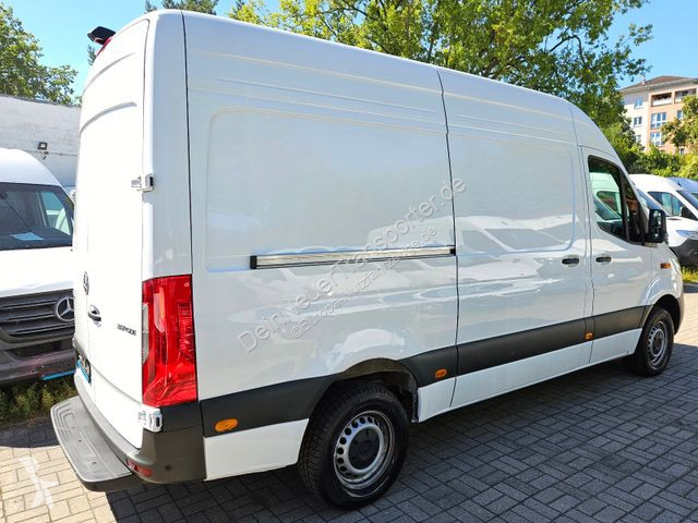 Užitkové vozidlo Mercedes 317 CDI PRO...
