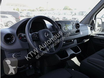 Užitkové vozidlo Mercedes 317...
