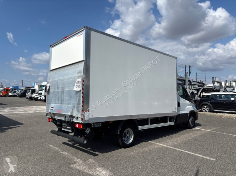 Nyttofordon Iveco 35C16H3.0 empattement 4100