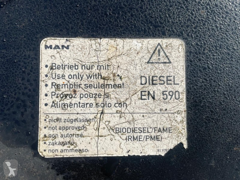 Véhicule utilitaire MAN 81.12201-5814 STAN TANK...